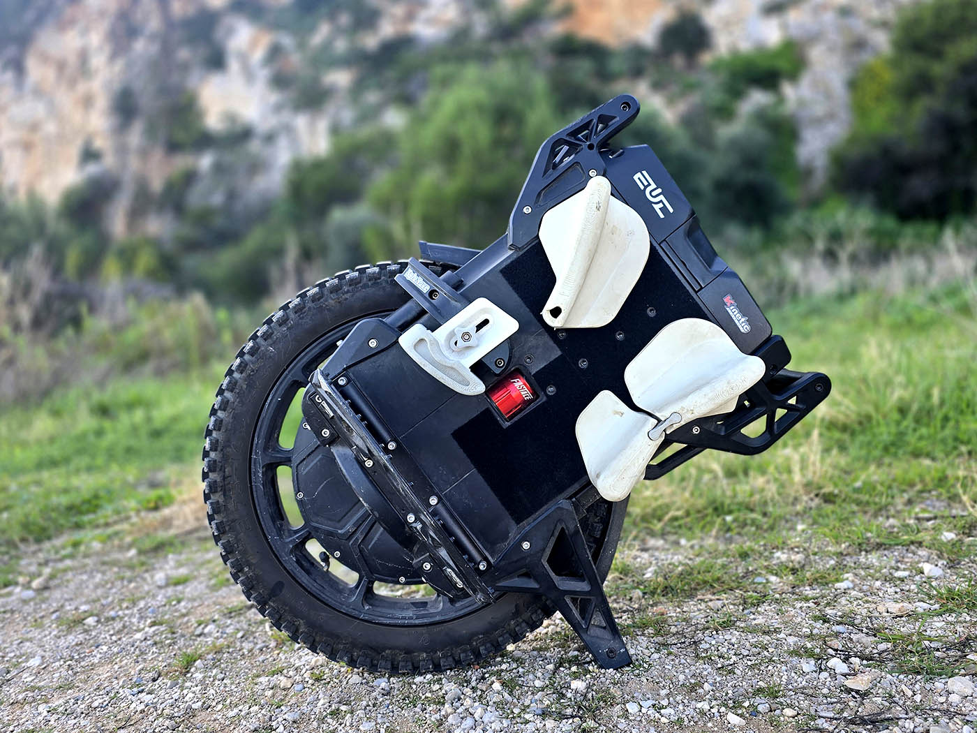 LeaperKim Lynx Veteran: A High-Performance Electric Unicycle